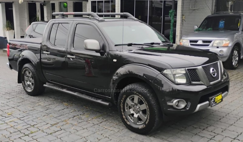 FRONTIER 2.5 SV ATTACK 4X4 CD TURBO ELETRONIC DIESEL 4P MANUAL