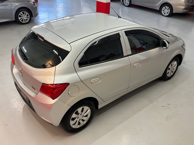 ONIX 1.0 JOY HATCH 8VFLEX 4P MANUAL - 2017 - CAXIAS DO SUL