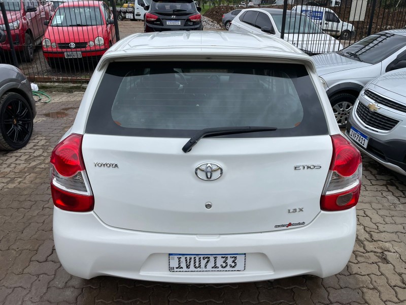 ETIOS 1.3 X 16V FLEX 4P MANUAL - 2014 - CAXIAS DO SUL