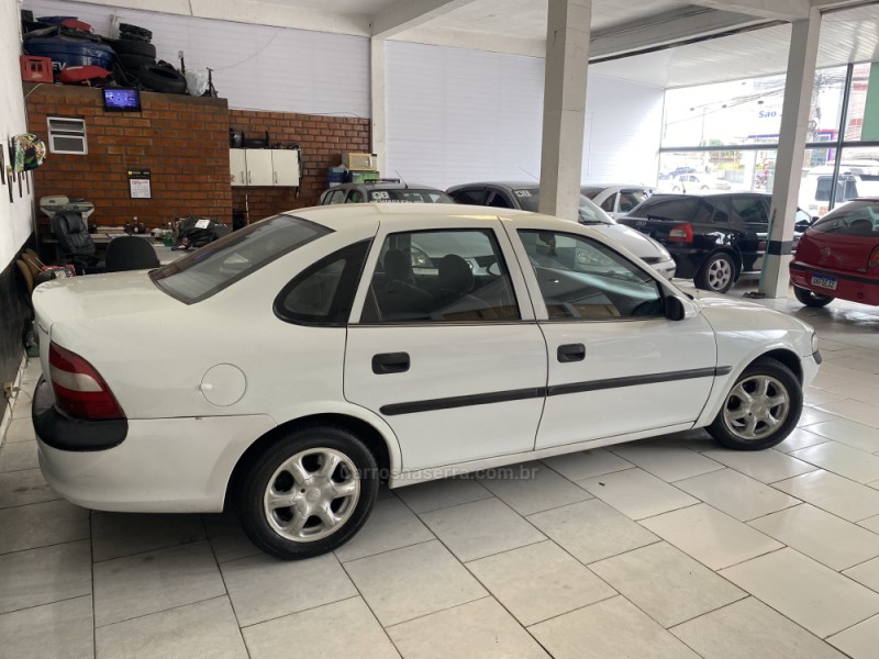 VECTRA 2.2 MPFI GLS 8V GASOLINA 4P MANUAL - 1999 - CAXIAS DO SUL