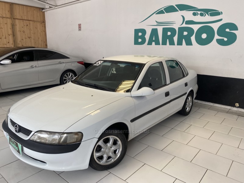 VECTRA 2.2 MPFI GLS 8V GASOLINA 4P MANUAL