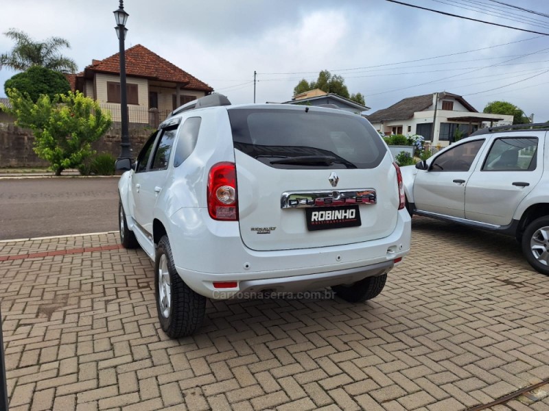 DUSTER 1.6 4X2 16V FLEX 4P MANUAL - 2014 - CAMBARá DO SUL