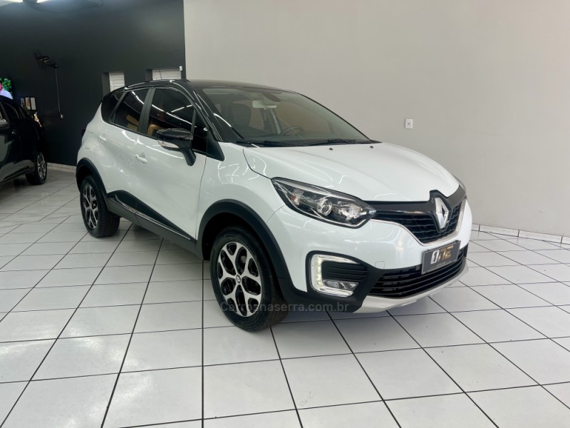 CAPTUR 1.6 16V INTENSE BOSE FLEX 4P AUTOMÁTICO - 2018 - PASSO FUNDO