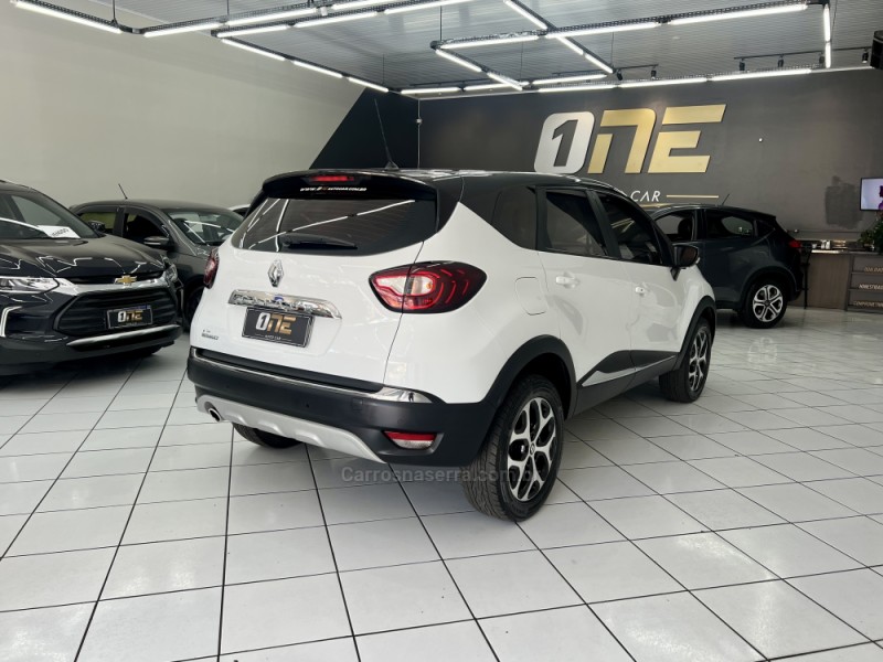 CAPTUR 1.6 16V INTENSE BOSE FLEX 4P AUTOMÁTICO - 2018 - PASSO FUNDO