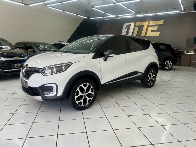 CAPTUR 1.6 16V INTENSE BOSE FLEX 4P AUTOMÁTICO - 2018 - PASSO FUNDO