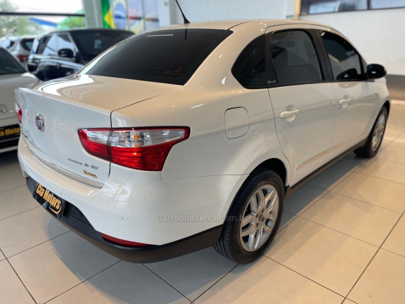 GRAND SIENA 1.6 MPI ESSENCE 16V FLEX 4P AUTOMATIZADO - 2015 - SãO LEOPOLDO