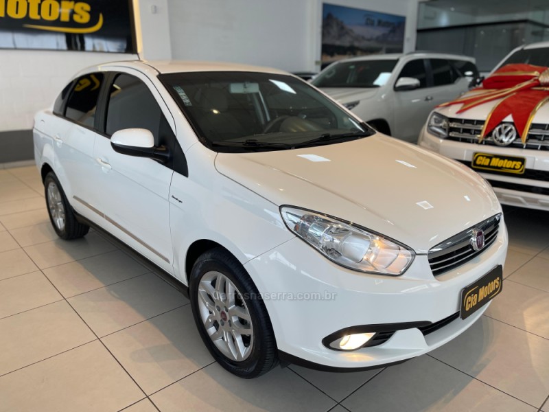 GRAND SIENA 1.6 MPI ESSENCE 16V FLEX 4P AUTOMATIZADO - 2015 - SãO LEOPOLDO