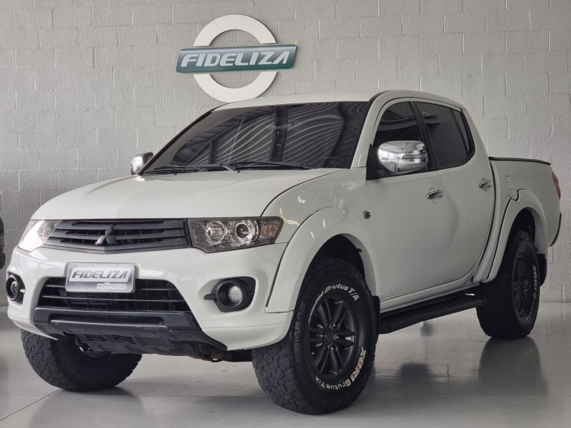 L200 TRITON 3.2 HPE 4X4 CD 16V TURBO INTERCOOLER DIESEL 4P AUTOMÁTICO - 2015 - FARROUPILHA