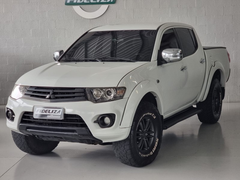 L200 TRITON 3.2 HPE 4X4 CD 16V TURBO INTERCOOLER DIESEL 4P AUTOMÁTICO - 2015 - FARROUPILHA