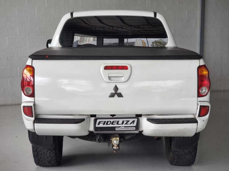 L200 TRITON 3.2 HPE 4X4 CD 16V TURBO INTERCOOLER DIESEL 4P AUTOMÁTICO - 2015 - FARROUPILHA