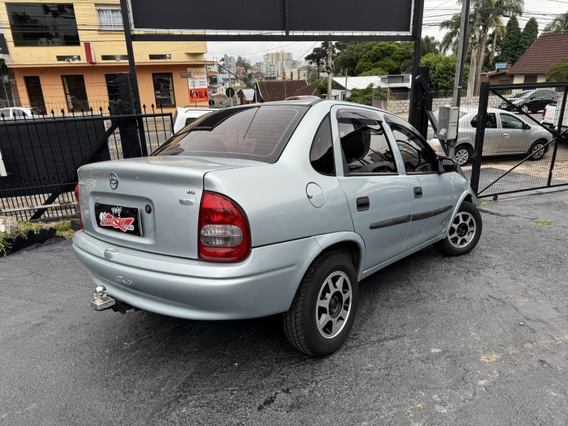 CORSA 1.6 MPFI CLASSIC SEDAN 8V GASOLINA 4P MANUAL - 2005 - CAXIAS DO SUL