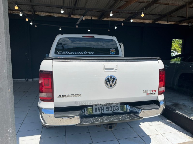 AMAROK 3.0 V6 TDI HIGHLINE CD DIESEL 4MOTION AUTOMÁTICO - 2018 - CAXIAS DO SUL