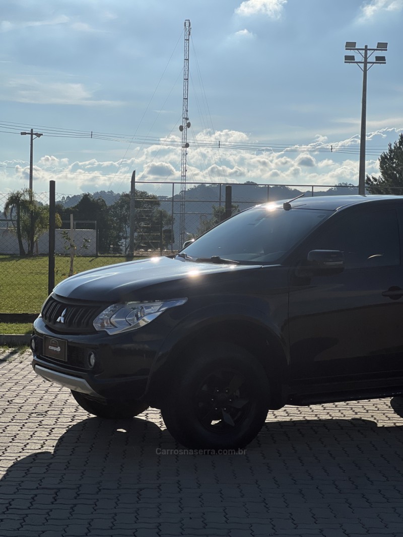 L200 TRITON 2.4 HPE-S SPORT 4X4 CD 16V DIESEL 4P AUTOMÁTICO - 2017 - ANTôNIO PRADO