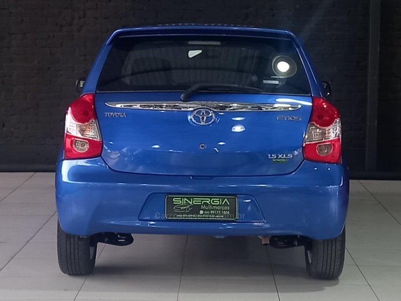 ETIOS 1.5 XLS 16V FLEX 4P MANUAL - 2013 - CAXIAS DO SUL