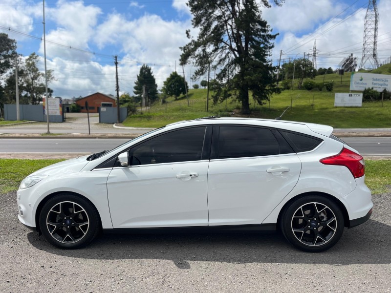 FOCUS 2.0 TITANIUM HATCH 16V FLEX 4P AUTOMÁTICO - 2015 - FARROUPILHA