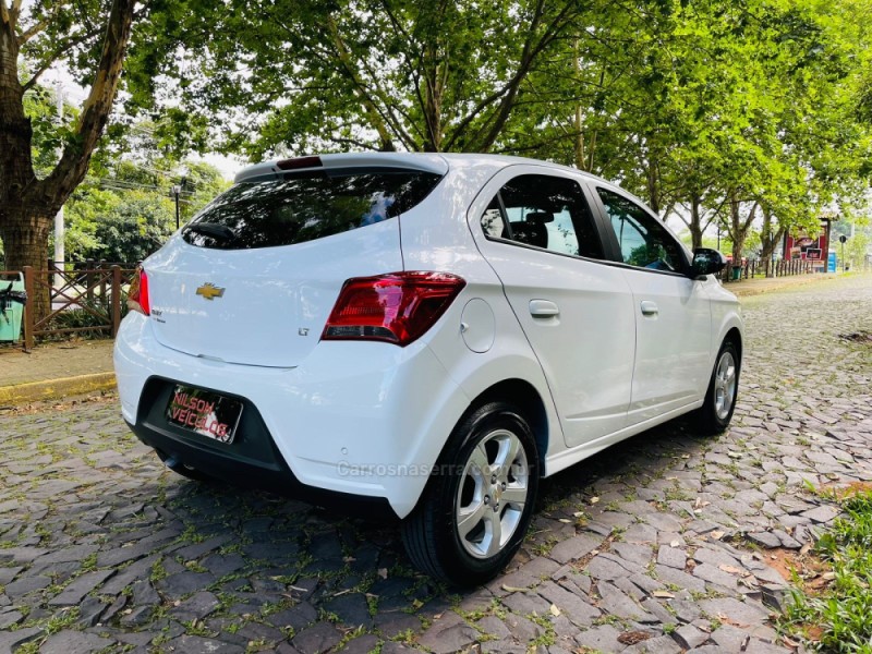 ONIX 1.4 MPFI LT 8V FLEX 4P MANUAL - 2019 - NOVO HAMBURGO