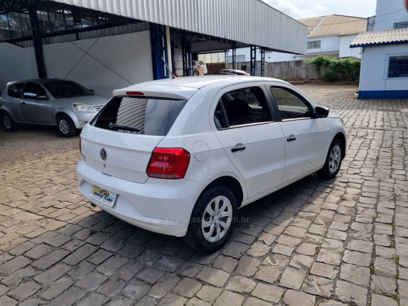 GOL 1.0 12V MPI TOTALFLEX 4P MANUAL - 2022 - VACARIA