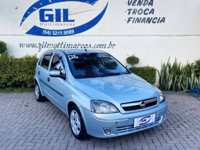 CORSA 1.8 MPFI MAXX 8V FLEX 4P MANUAL - 2006 - CAXIAS DO SUL