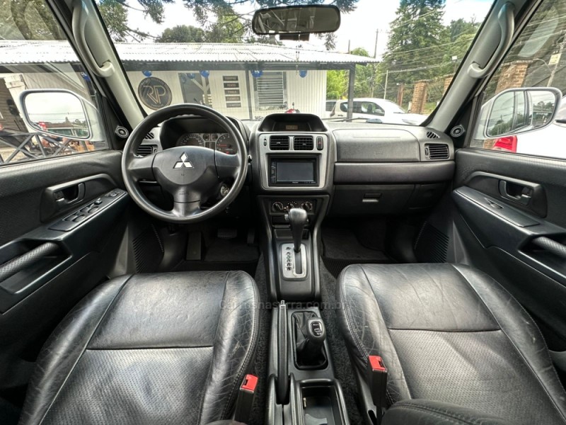 PAJERO TR4 2.0 4X4 16V 140CV FLEX 4P AUTOMÁTICO - 2009 - CANELA