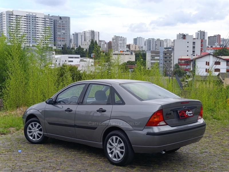 FOCUS 1.6 8V GASOLINA 4P MANUAL - 2008 - CAXIAS DO SUL