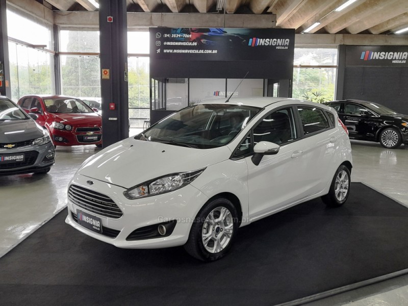 fiesta 1.6 se hatch 16v flex 4p automatico 2016 caxias do sul