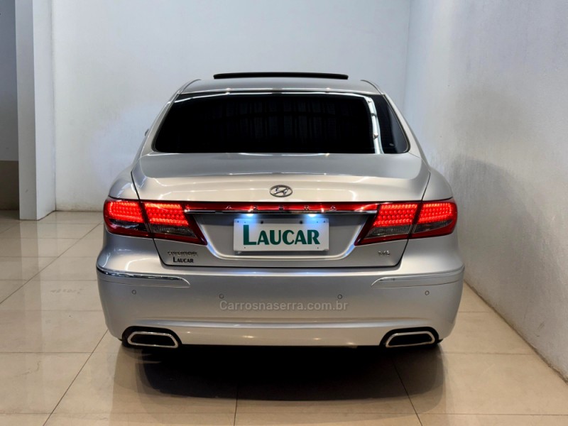 AZERA 3.3 MPFI GLS SEDAN V6 24V GASOLINA 4P AUTOMÁTICO - 2011 - CASCA