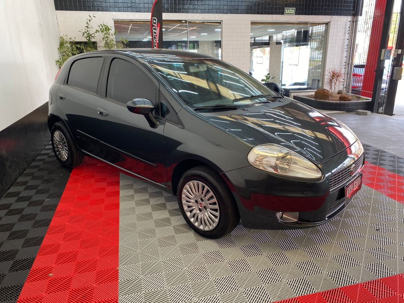 PUNTO 1.4 ELX 8V FLEX 4P MANUAL - 2010 - CAXIAS DO SUL