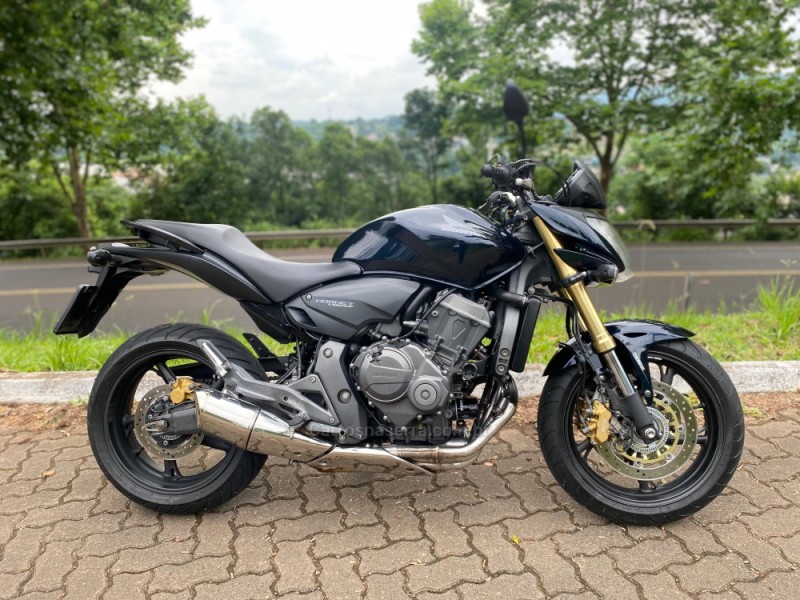 CB 600F HORNET - 2011 - DOIS IRMãOS