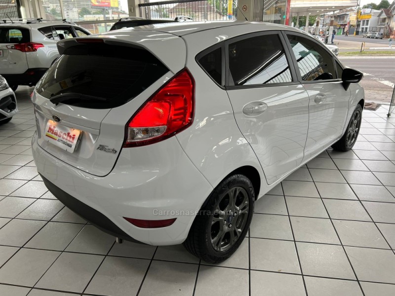 FIESTA 1.6 SE HATCH PLUS 16V FLEX 4P MANUAL - 2015 - CAXIAS DO SUL