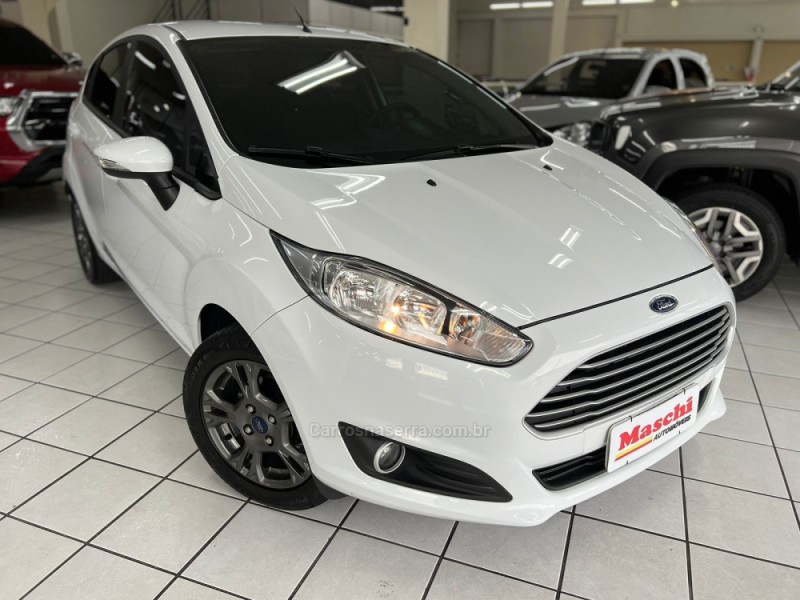 FIESTA 1.6 SE HATCH PLUS 16V FLEX 4P MANUAL - 2015 - CAXIAS DO SUL