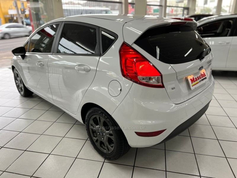 FIESTA 1.6 SE HATCH PLUS 16V FLEX 4P MANUAL - 2015 - CAXIAS DO SUL