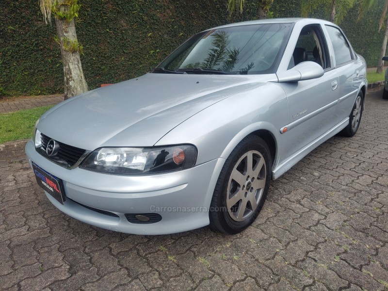 VECTRA 2.2 MPFI CHALLENGE 16V GASOLINA 4P MANUAL - 2001 - CAMPO BOM