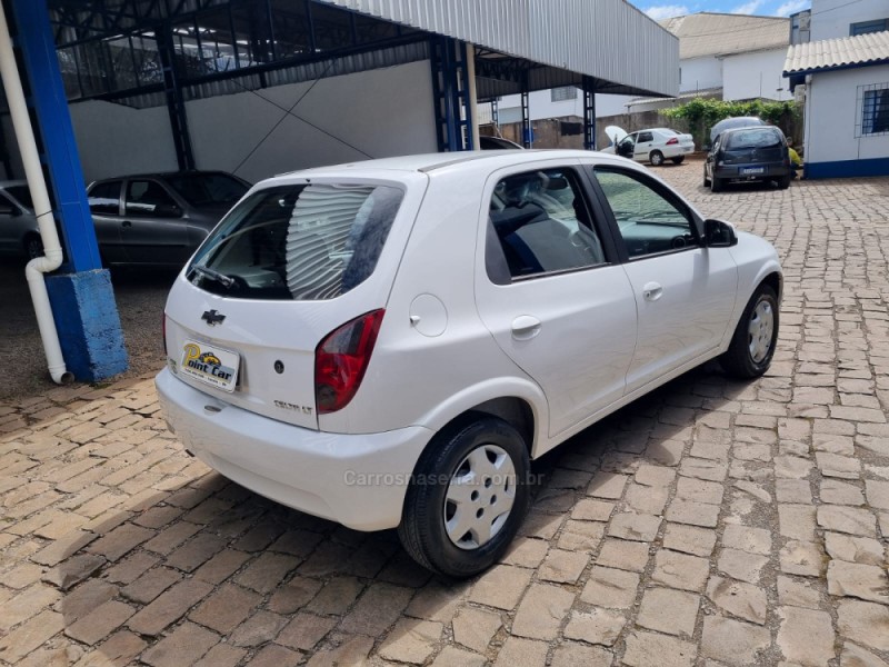 CELTA 1.0 MPFI LT 8V FLEX 4P MANUAL - 2015 - VACARIA