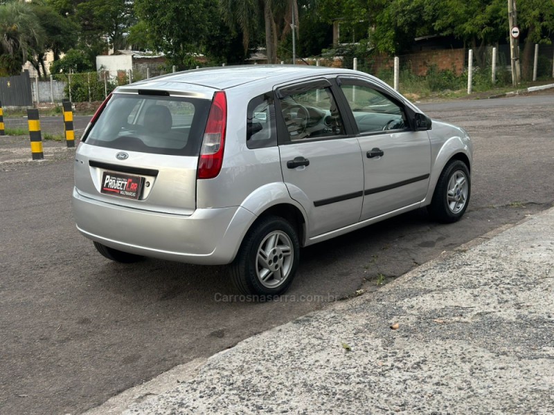 FIESTA 1.0 MPI PERSONNALITÉ 8V FLEX 4P MANUAL - 2005 - NOVO HAMBURGO