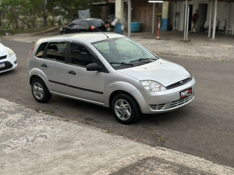 FIESTA 1.0 MPI PERSONNALITÉ 8V FLEX 4P MANUAL - 2005 - NOVO HAMBURGO