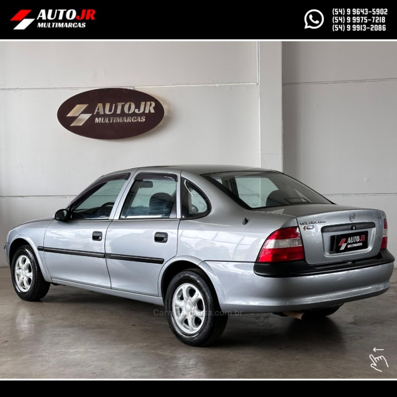 VECTRA 2.0 MPFI GLS 8V GASOLINA 4P MANUAL - 1997 - VACARIA