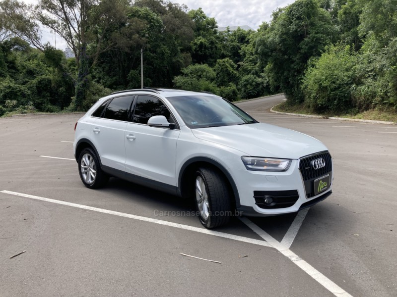 Q3 2.0 TFSI AMBIENTE QUATTRO 4P GASOLINA S TRONIC - 2015 - BENTO GONçALVES