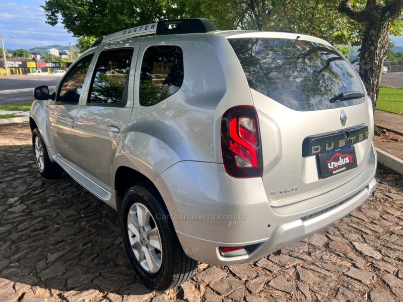 DUSTER 1.6 DAKAR 4X2 16V FLEX 4P MANUAL - 2017 - DOIS IRMãOS