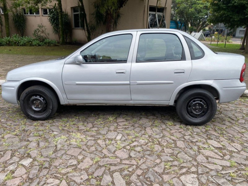 CORSA 1.0 MPFI CLASSIC 8V GASOLINA 4P MANUAL - 2003 - SAPIRANGA