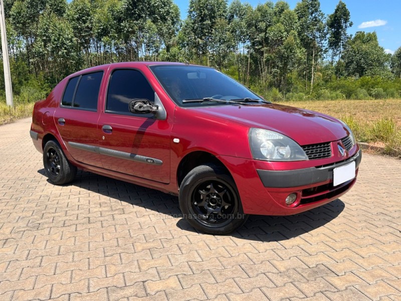 CLIO 1.0 PRIVILÉGE SEDAN 16V GASOLINA 4P MANUAL - 2004 - PORTãO