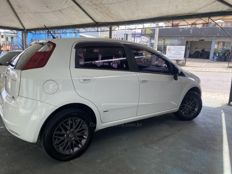 PUNTO 1.4 ATTRACTIVE 8V FLEX 4P MANUAL - 2011 - CAXIAS DO SUL