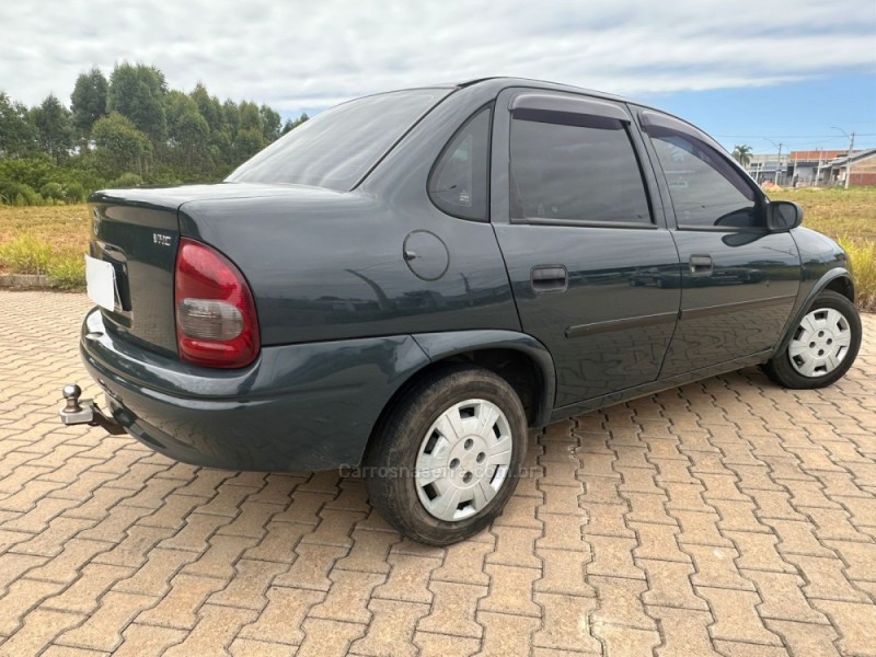 CORSA 1.0 MPFI CLASSIC SEDAN SPIRIT 8V FLEX 4P MANUAL - 2008 - PORTãO