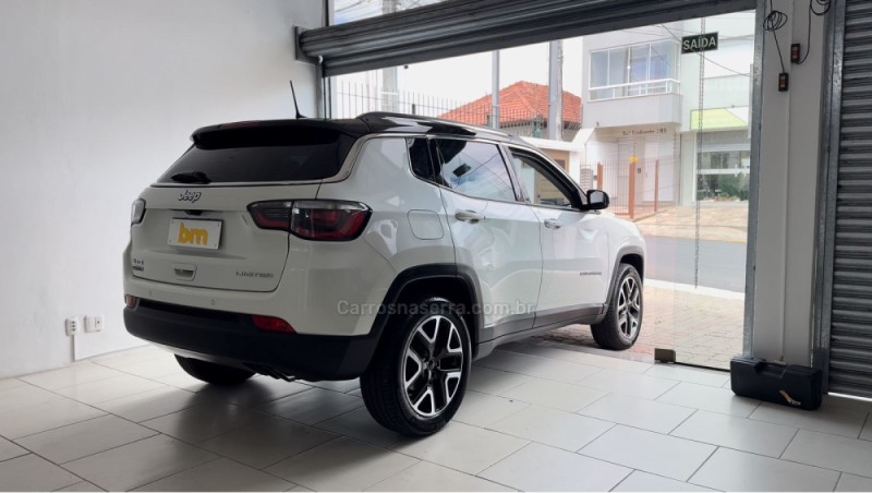 COMPASS 2.0 16V DIESEL LIMITED 4X4 AUTOMÁTICO - 2018 - CAXIAS DO SUL