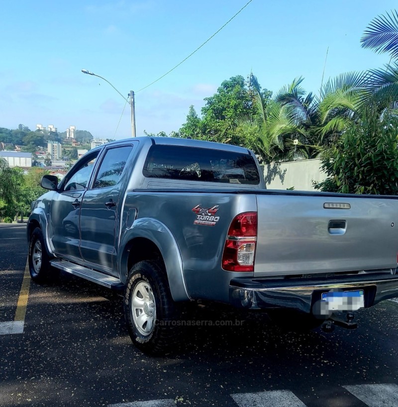 HILUX 3.0 8V SRV 4X4 CD TURBO DIESEL 4P MANUAL - 2015 - CAMPO BOM