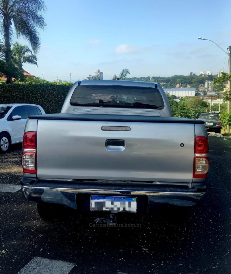 HILUX 3.0 8V SRV 4X4 CD TURBO DIESEL 4P MANUAL - 2015 - CAMPO BOM