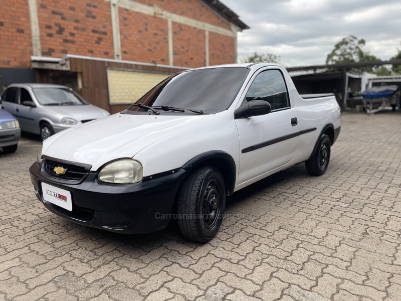 CORSA 1.6 MPFI RODEIO CS PICK-UP 8V GASOLINA 2P MANUAL - 2002 - CAMPO BOM