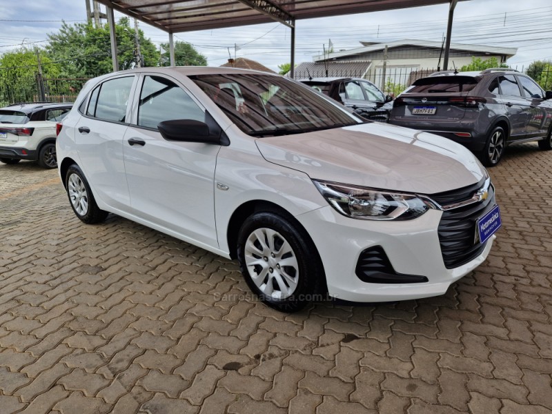 ONIX 1.0 LT 12V TURBO FLEX 4P MANUAL - 2021 - LAJEADO