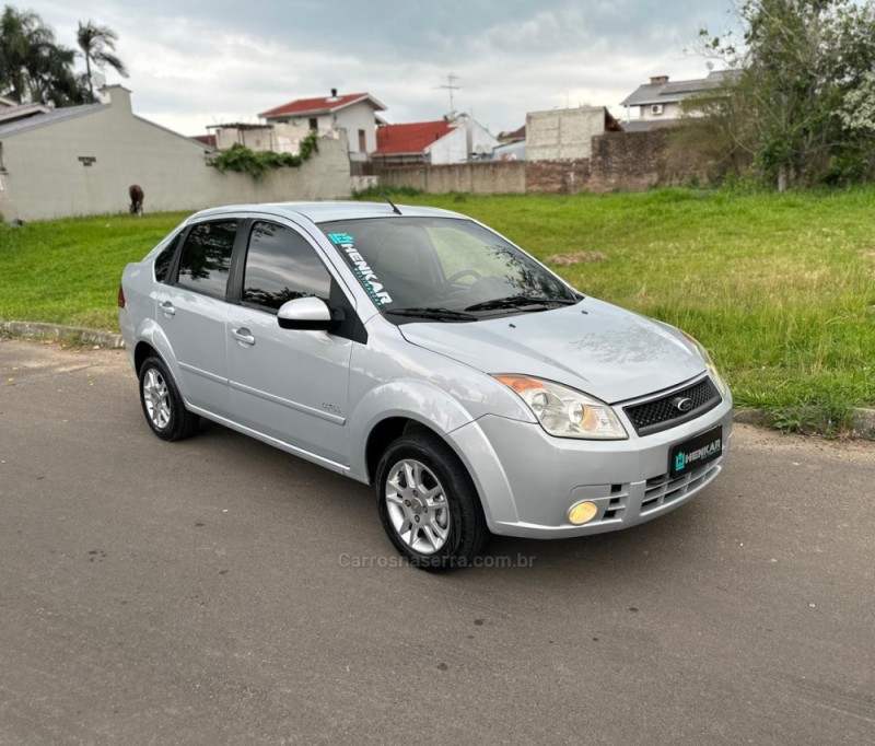 FIESTA 1.6 MPI CLASS SEDAN 8V FLEX 4P MANUAL - 2009 - CAMPO BOM