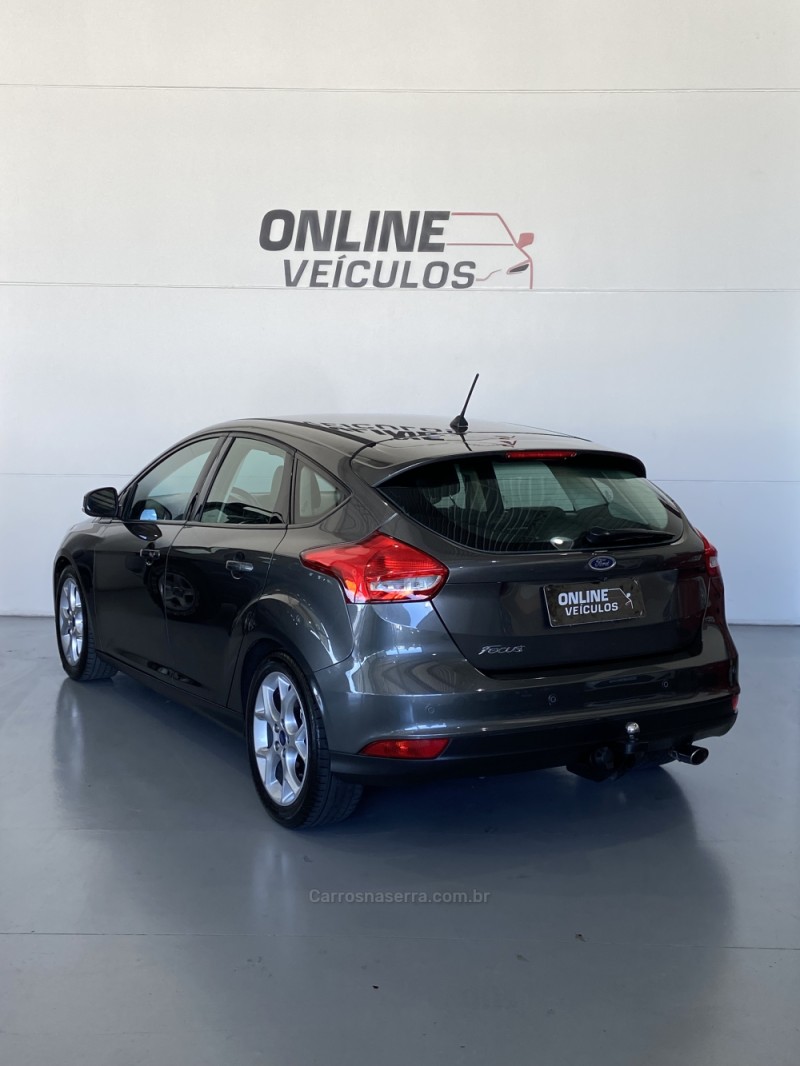 FOCUS 2.0 SE PLUS FASTBACK 16V FLEX 4P AUTOMÁTICO - 2019 - FARROUPILHA