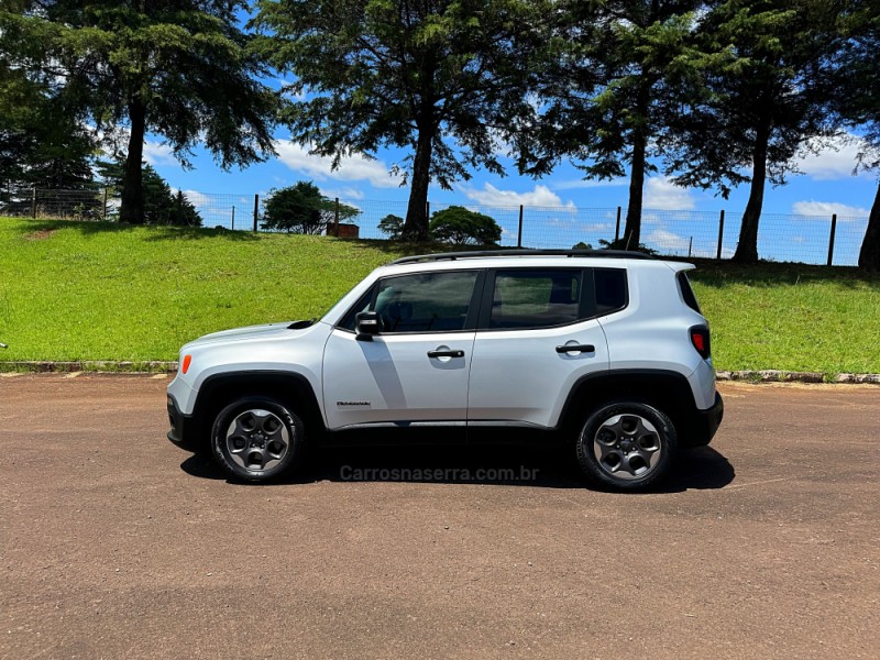 RENEGADE 1.8 16V FLEX SPORT 4P AUTOMÁTICO - 2017 - PASSO FUNDO